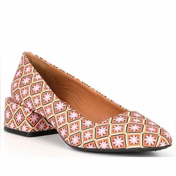 Chelsea & Violet Mazzy Printed Pumps, SZ 8 🌸 MSRP $90 - Picture 1 of 12